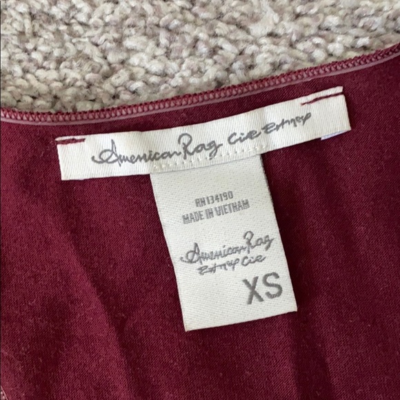 Maroon racerback tank - Picture 2 of 2